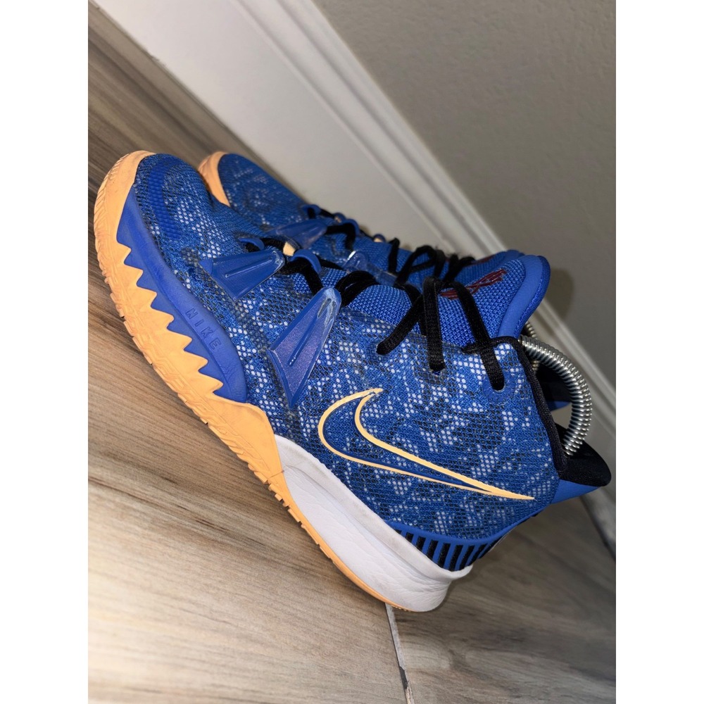 Nike Kyrie 7 Sisterhood 2020 (CT4080-400) 6 Youth Size Shoes